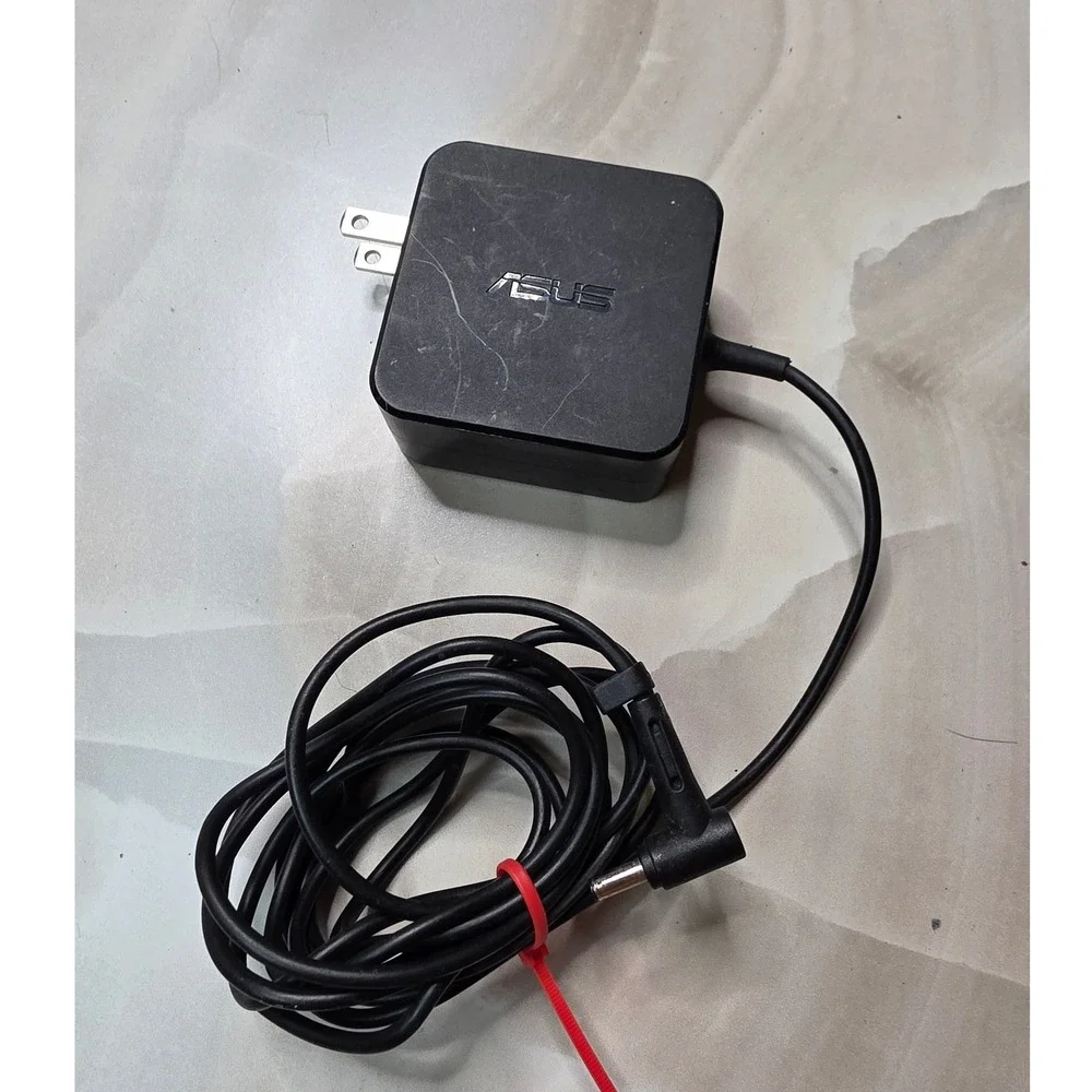 Asus AC Adapter AD883J20 19V 2.37A 45W Laptop Charger Power‎ Supply Black B1